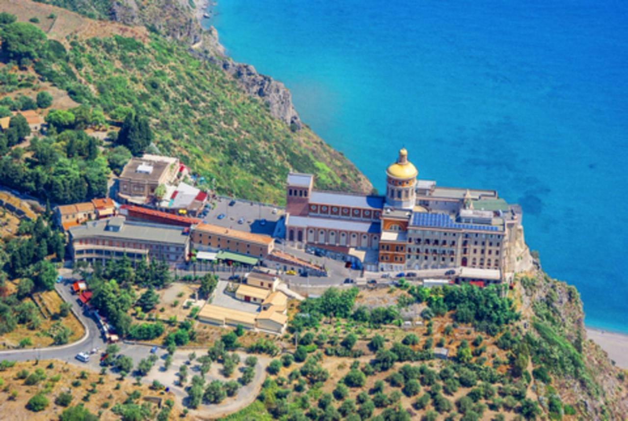 Sea Elegance Holiday home Oliveri