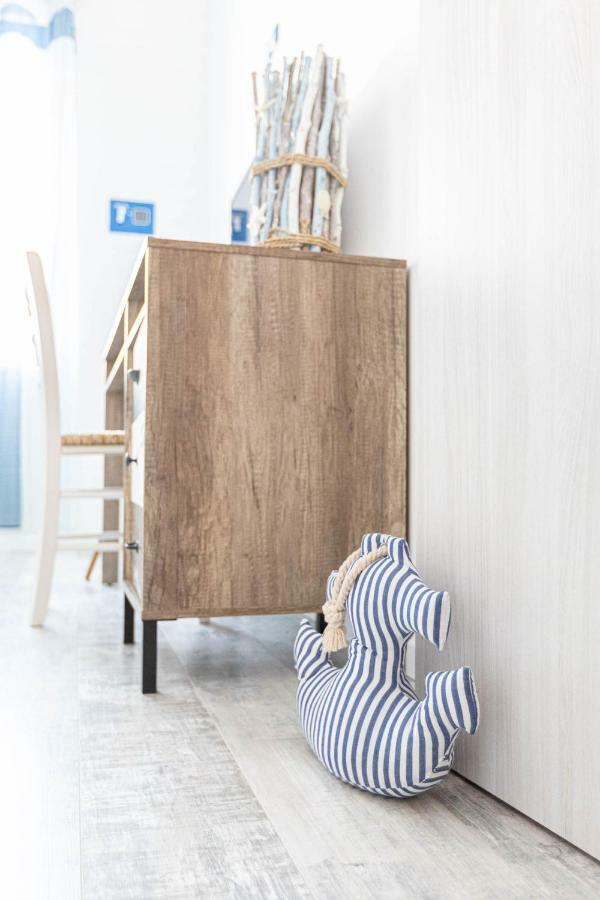 Sea Elegance * Oliveri